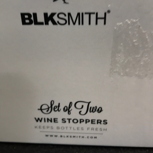 Gift Box Set of Two Black Bull Wine Stoppers - Picture 2 of 3